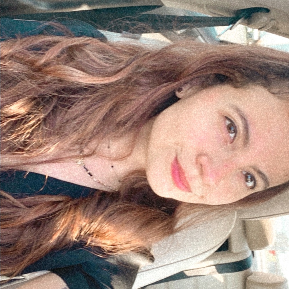 Meet your Posher, Melissa